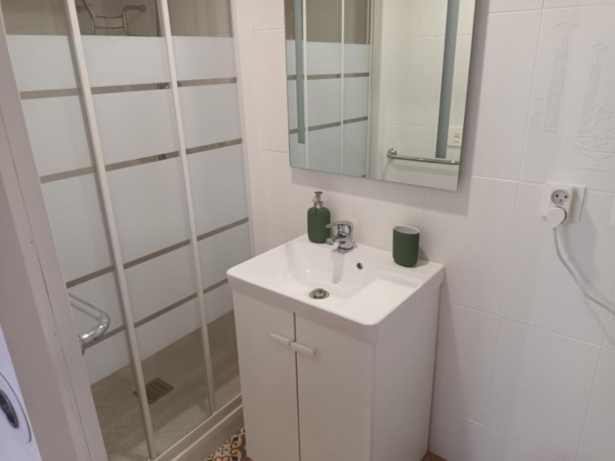 Appartement T2 Renove, Centre-Ville Hendaye, Proche Baie, Sans Ascenseur, Balcon, Calme, Wifi Non Inclus - Fr-1-239-850 Екстер'єр фото